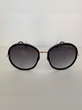 NEW!!! Tom Ford women round sunglasses Hunter 02 TF946 01B Authentic